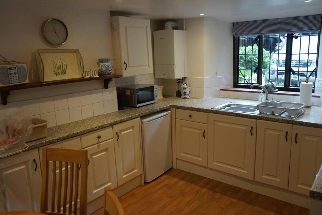 Stunning Historic 2-Bed House In Shaftesbury Villa Екстериор снимка