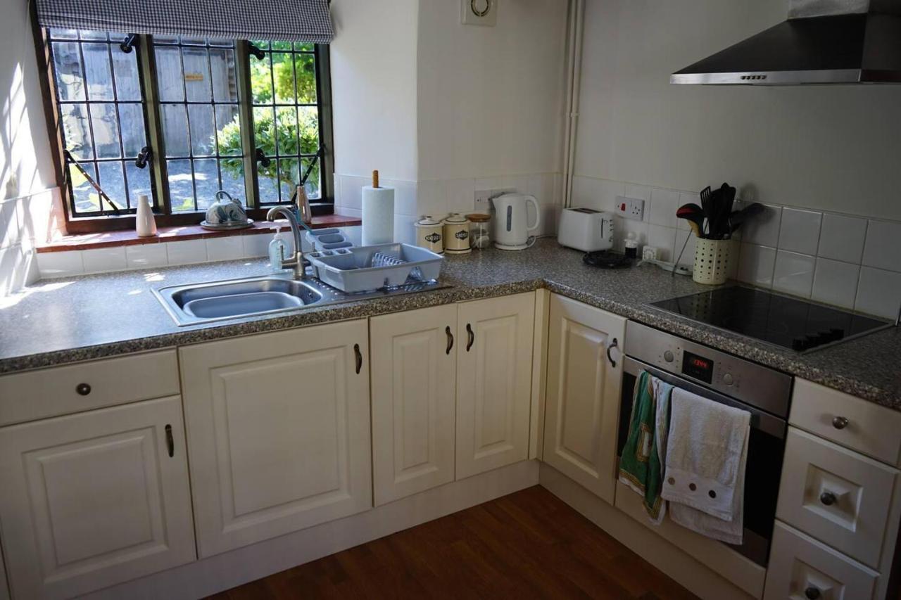 Stunning Historic 2-Bed House In Shaftesbury Villa Екстериор снимка