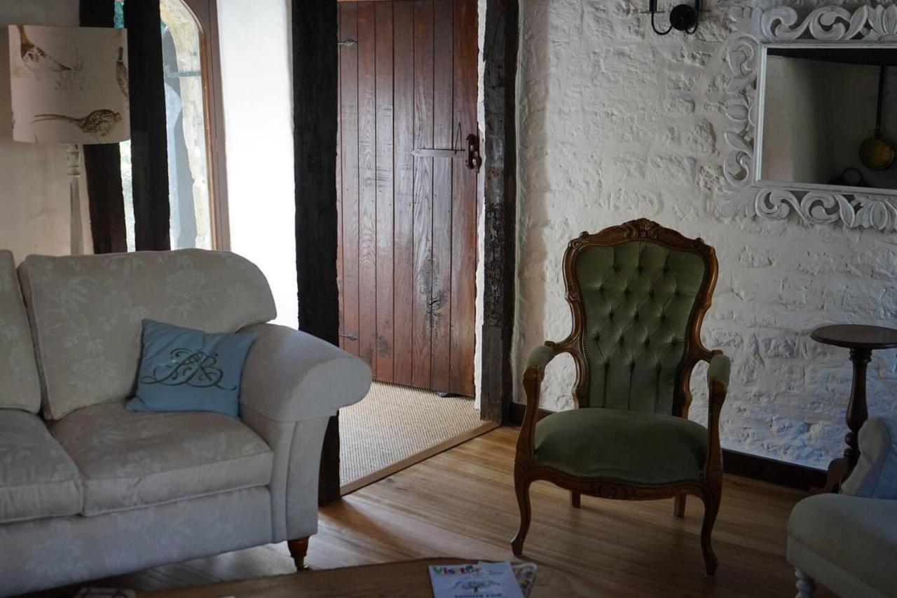 Stunning Historic 2-Bed House In Shaftesbury Villa Екстериор снимка