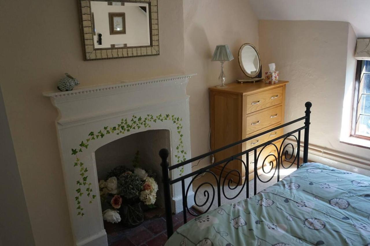 Stunning Historic 2-Bed House In Shaftesbury Villa Екстериор снимка